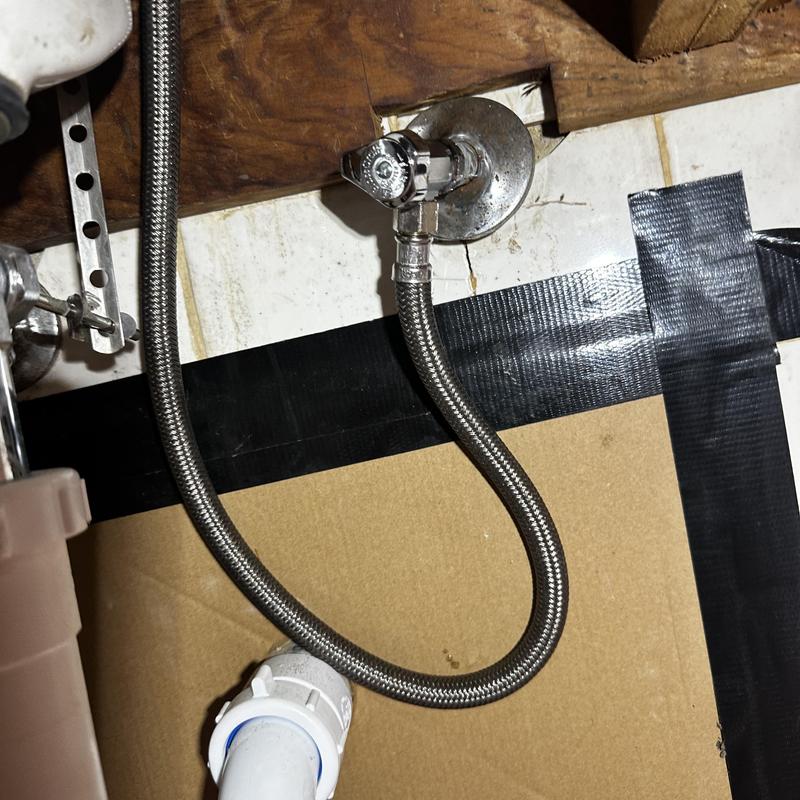 Angle stop valve with braided supply line installation