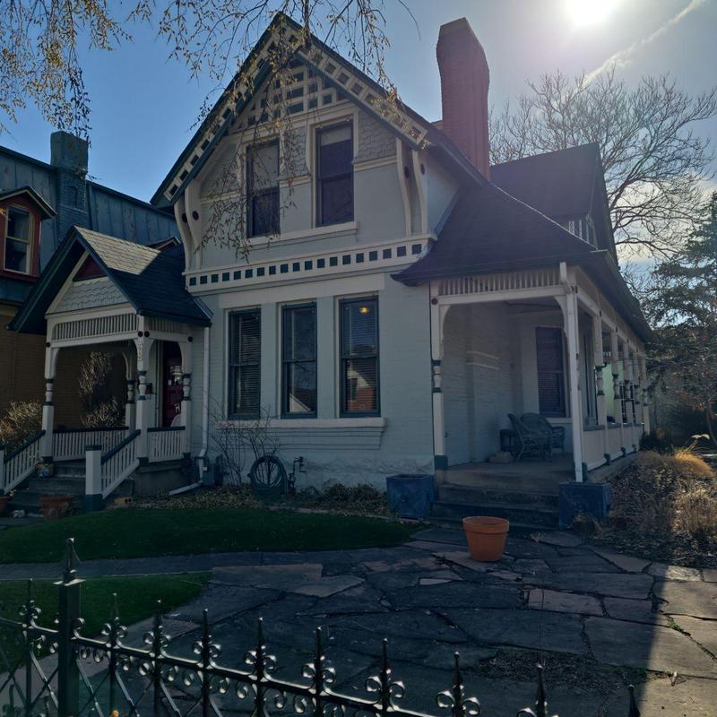 Soffit metal closures preventing rodent entry Soffit metal closures preventing rodent entry