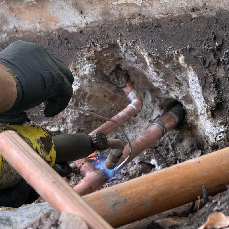 Copper water pipe soldering at yard shut off valve leak