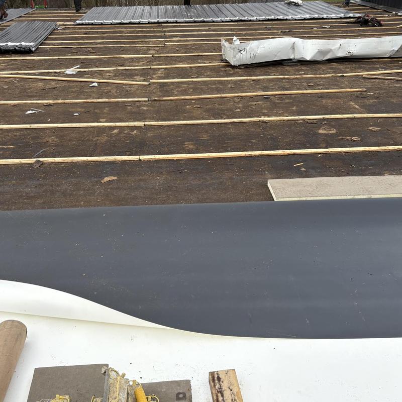 Flexion XL roof membrane installation with wood battens