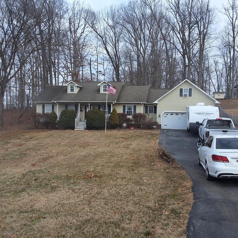 Roof with Atlas Pinnacle Pristine shingles in Watauga TN