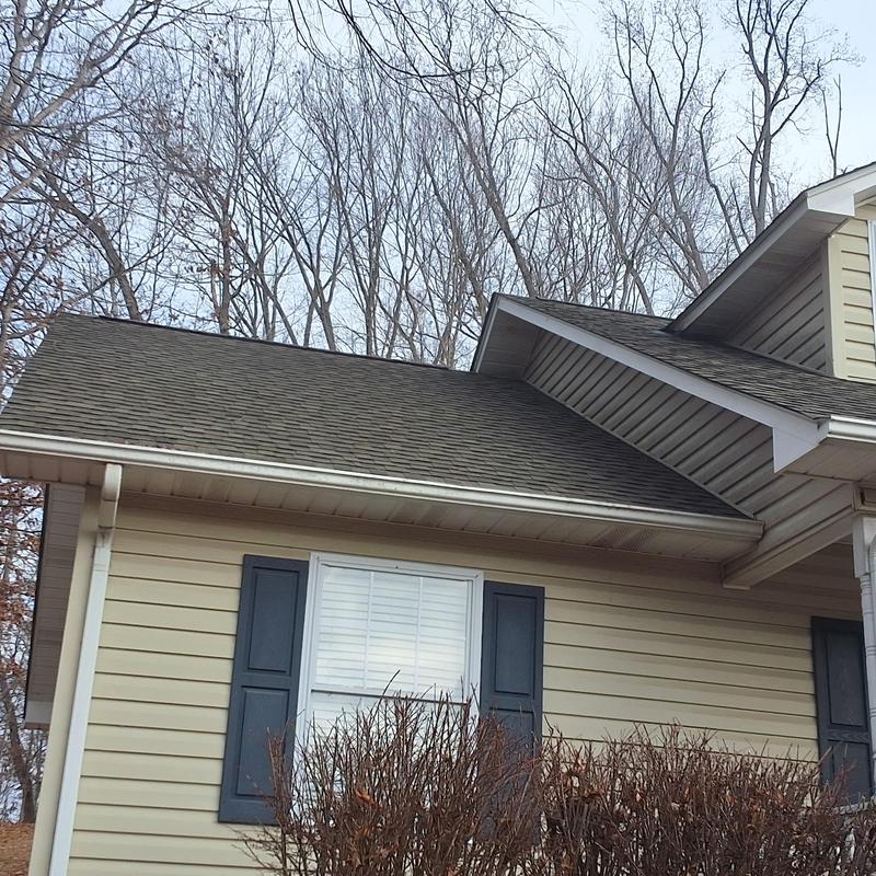 Atlas Pinnacle Pristine shingle roof on Watauga home