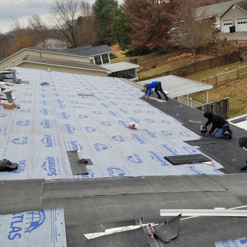 Condo roof underlayment and shingle installation in Blountville