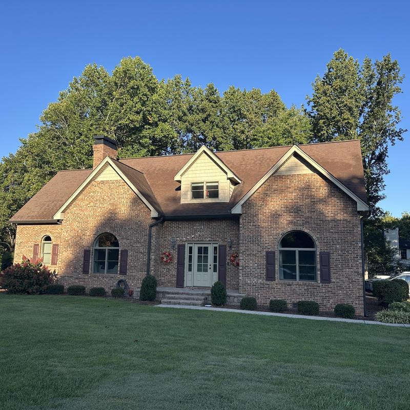 50-year shingle roofing on brick home in Blountville TN