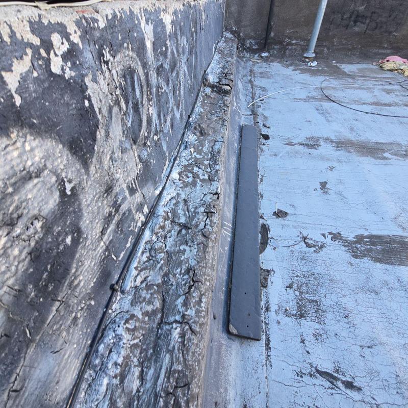 Modified bitumen roof seams resealing and repair Modified bitumen roof seams resealing and repair