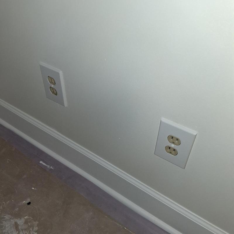 Receptacle outlets and covers installed on interior wall Receptacle outlets and covers installed on interior wall