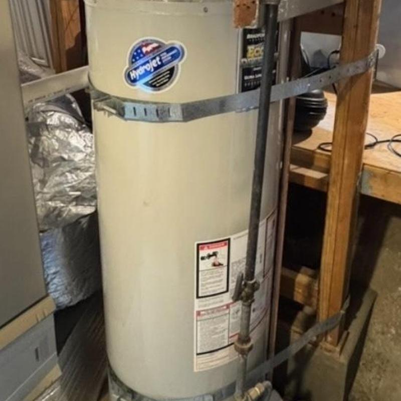 40-gallon water heater with metal strapping installation 40-gallon water heater with metal strapping installation