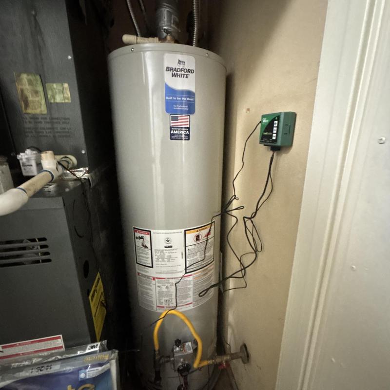 Bradford White gas water heater with safety devices