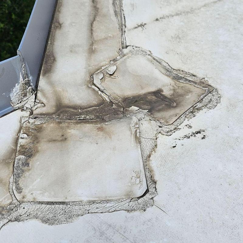 TPO flat roof worn seam patches with silicone coating TPO flat roof worn seam patches with silicone coating