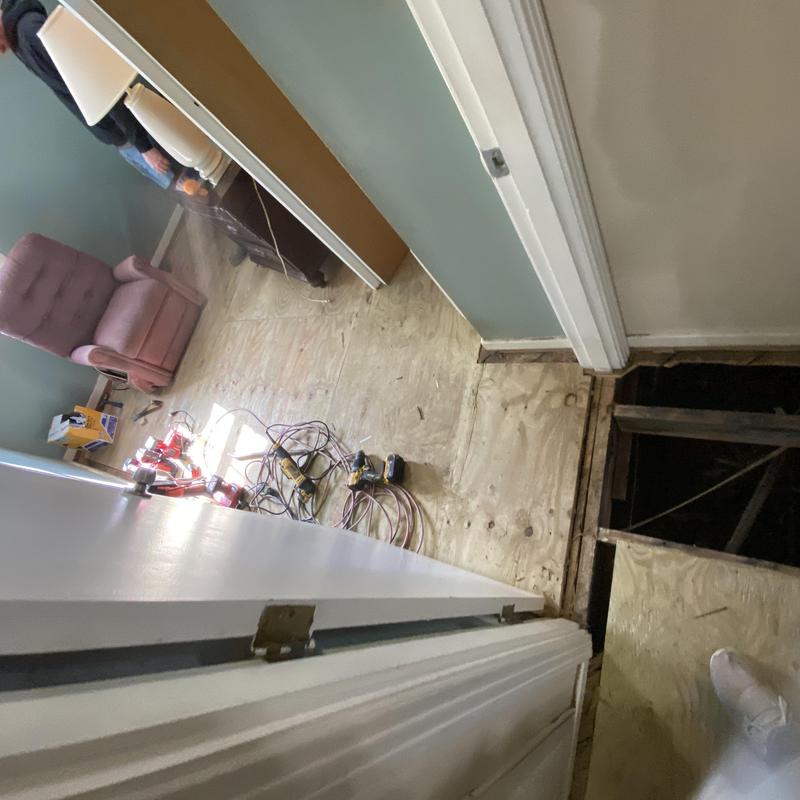 Subfloor replacement with new plywood installation Subfloor replacement with new plywood installation