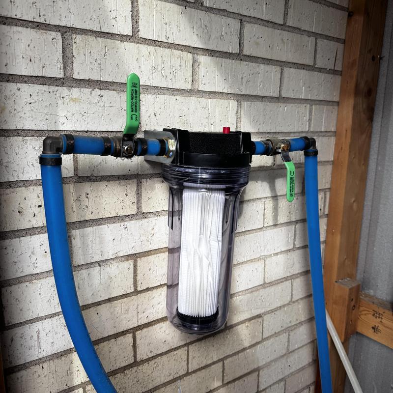 Water filter replacement with blue PEX piping