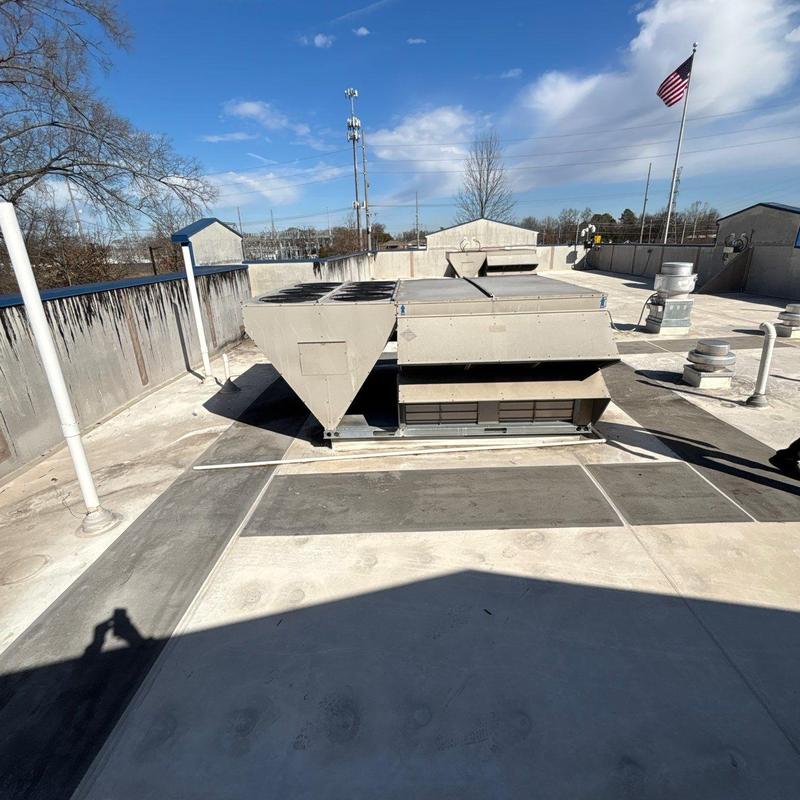 Commercial rooftop HVAC unit inspection and repairs