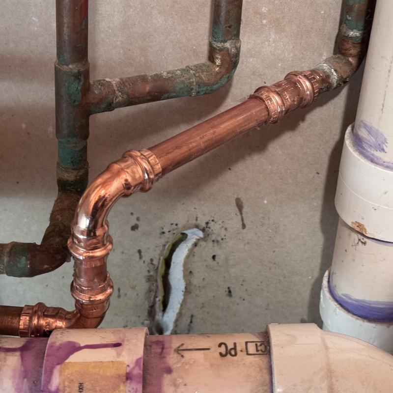 Half-inch copper pipe replacement on laundry box