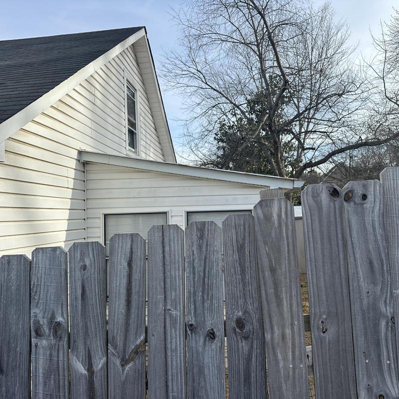 Roof shingles replacement on steep 8/12 pitch roof