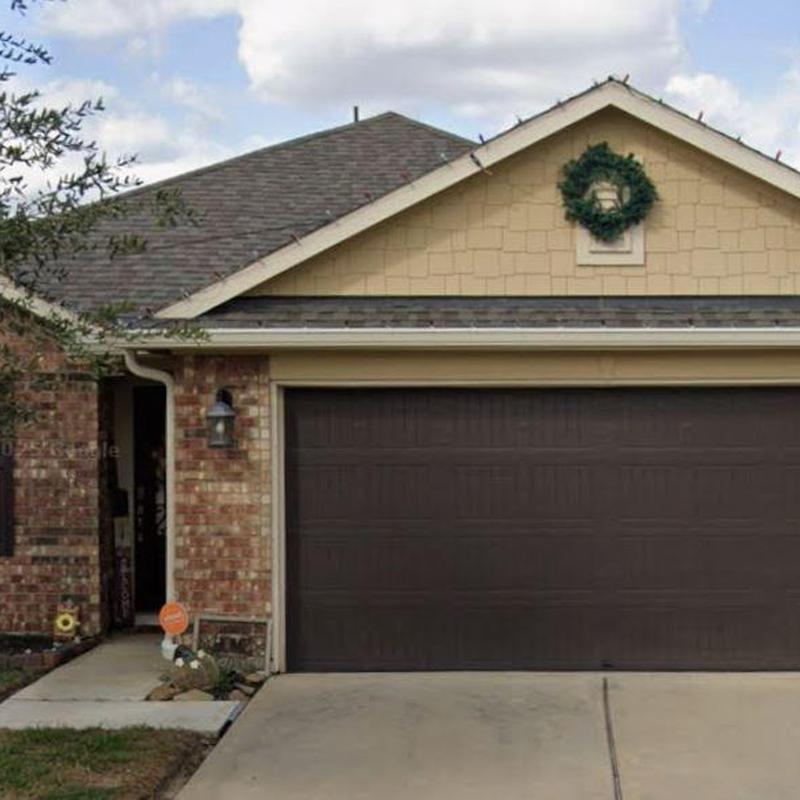 Asphalt shingle roof and gutter inspection on home