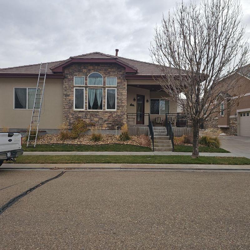 Westile Series 1000 Smooth Slate tile roof with ladder Westile Series 1000 Smooth Slate tile roof with ladder