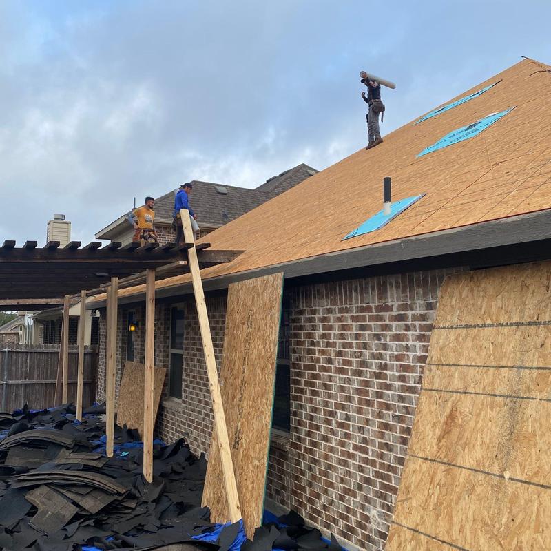 Roof decking installation on residential home in Texas