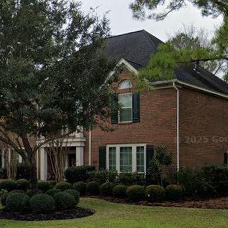 Asphalt shingle roof inspection on brick home