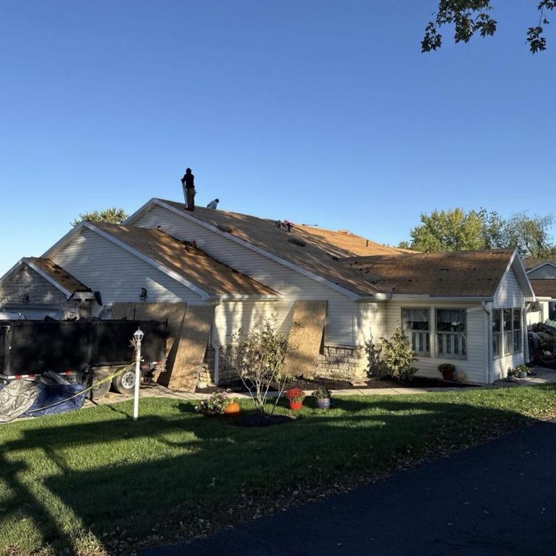 GAF Timberline HDZ shingle installation on condo roof GAF Timberline HDZ shingle installation on condo roof