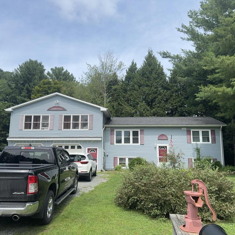Asphalt shingle roof replacement on Vermont home