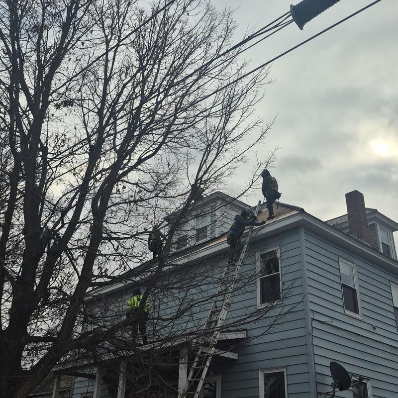Historic roof shingles installation on residential house