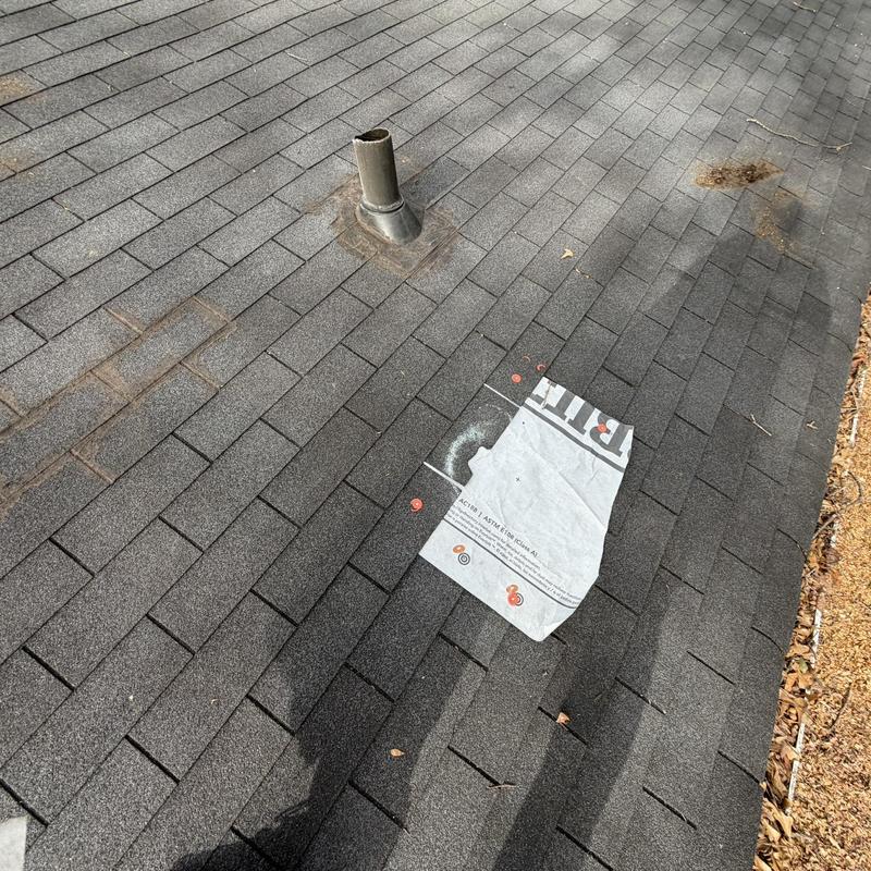 Roof shingles replacement with underlayment installation