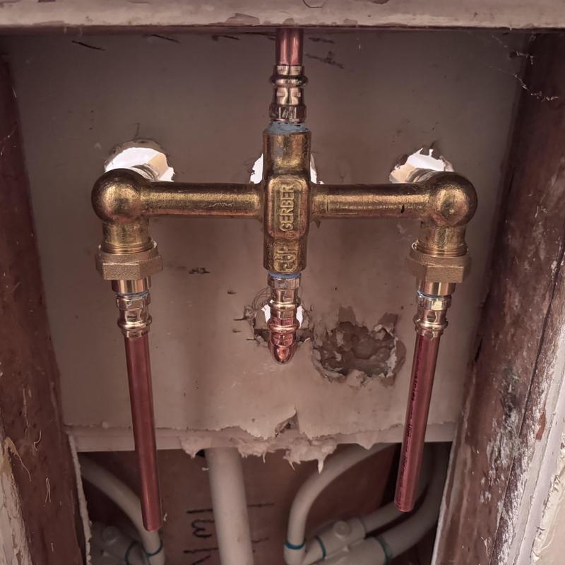 Gerber three-handle faucet valve with copper piping