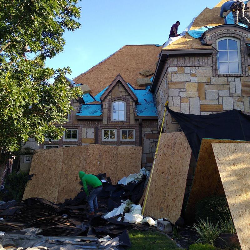 Roof sheathing installation with protective underlayment