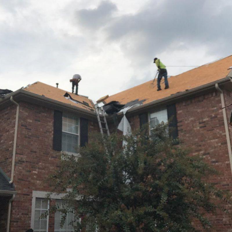 GAF Armorshield II roof decking installation with ladders