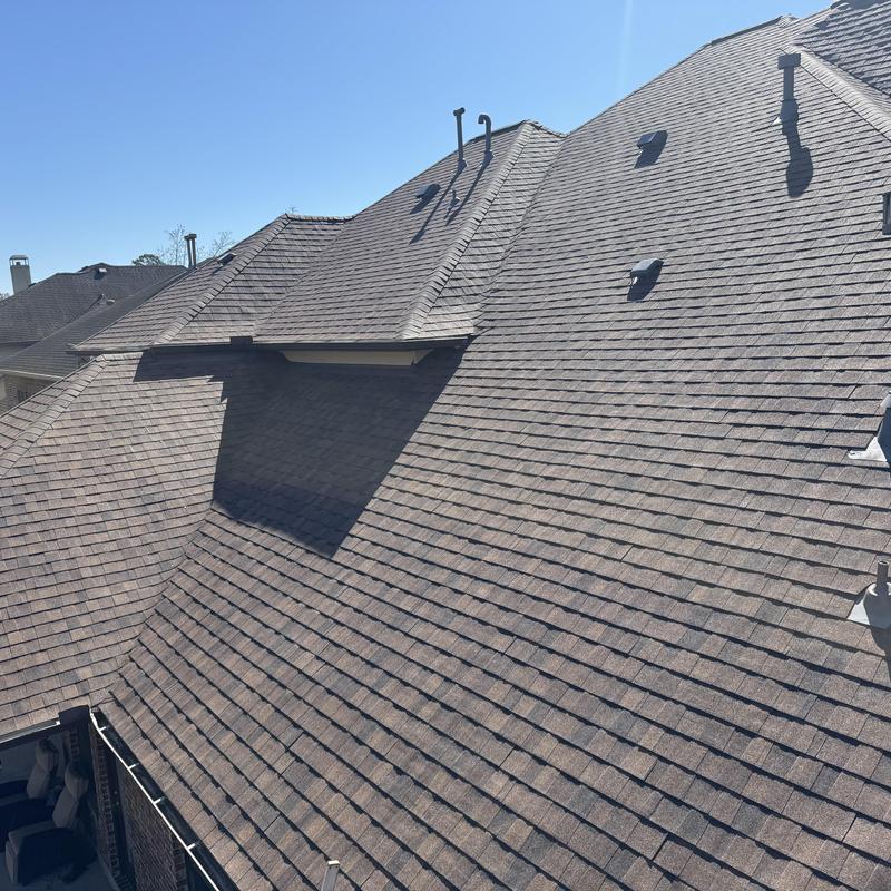 Architectural asphalt shingle roof installation in Pearland TX