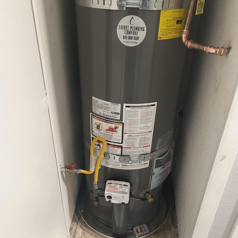 Rheem 40-gallon water heater with copper piping