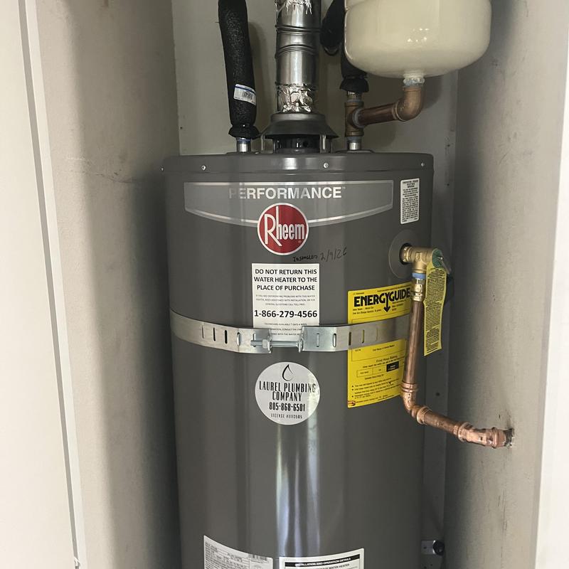 Rheem 40-gallon water heater with piping installation