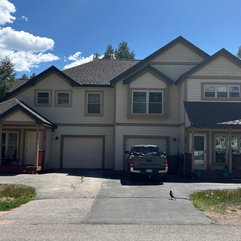 Asphalt shingle roof with GAF Timberline in Breckenridge
