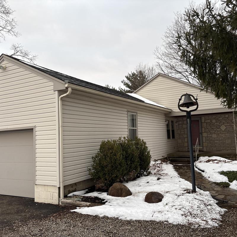 Asphalt shingle roof inspection with snow in Canal Winchester Asphalt shingle roof inspection with snow in Canal Winchester