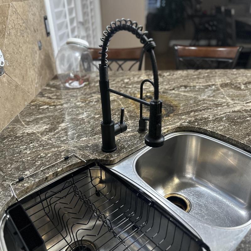 Moen oil-rubbed bronze pull-out spray kitchen faucet Moen oil-rubbed bronze pull-out spray kitchen faucet