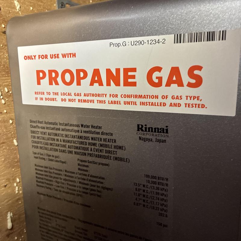 Propane gas water heater label and specifications
