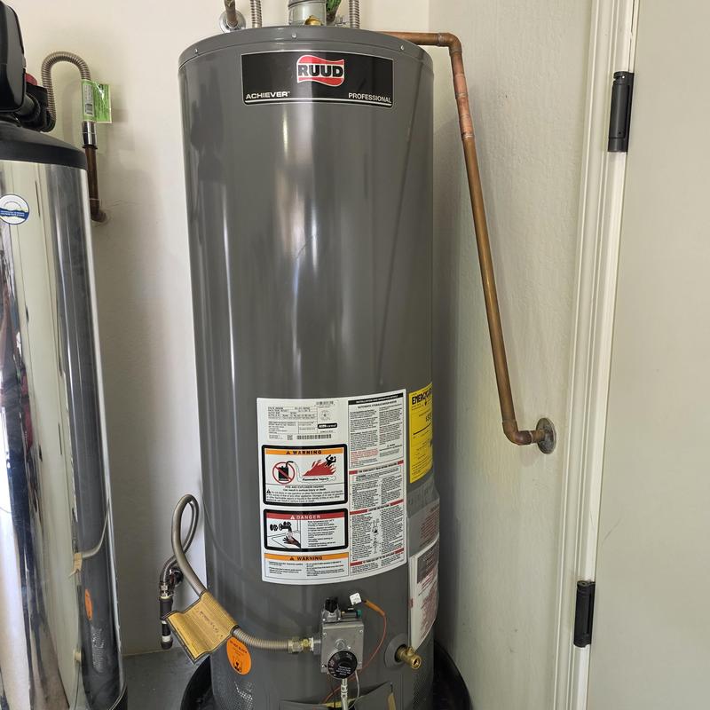 50 gallon gas water heater with copper piping