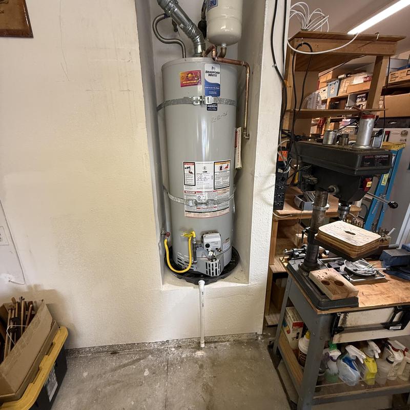 40-gallon natural gas water heater with expansion tank