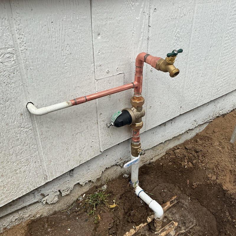 Pressure-regulating valve and shut-off valve on water riser