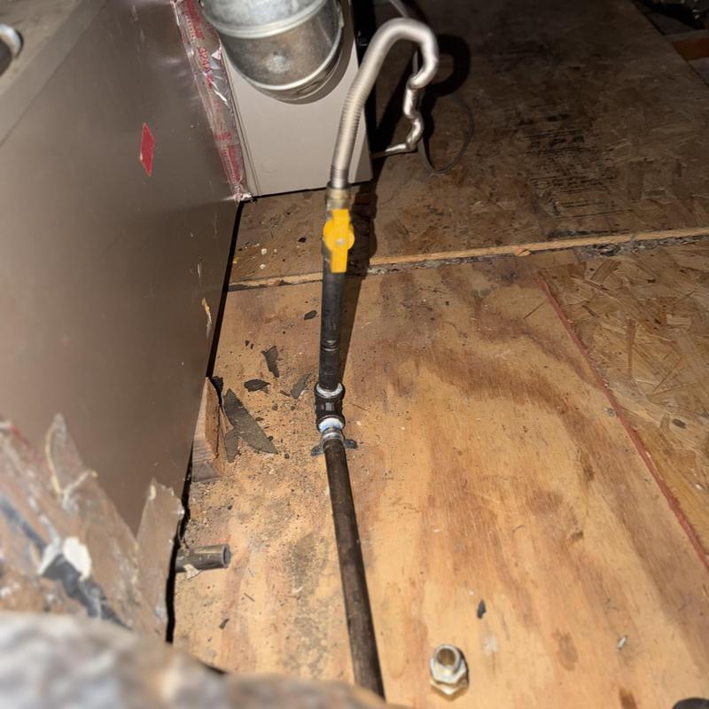 Gas line with yellow isolation valve installation