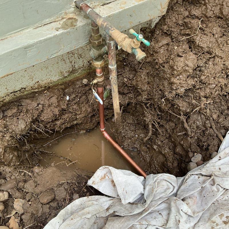 Copper water service riser with new pipe and fittings