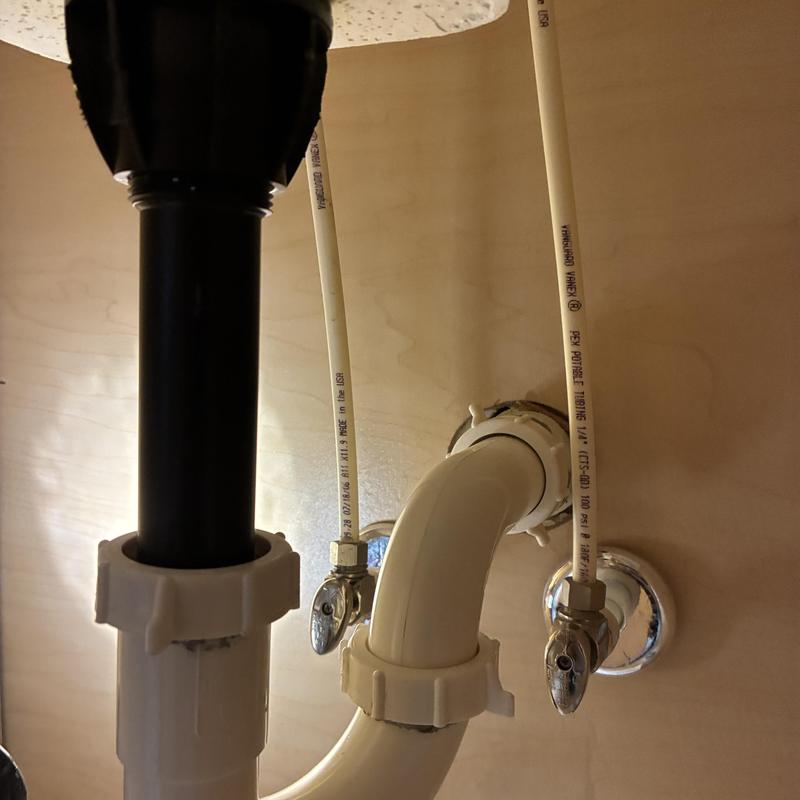 Kitchen sink drain pipes and garbage disposal mounting kit