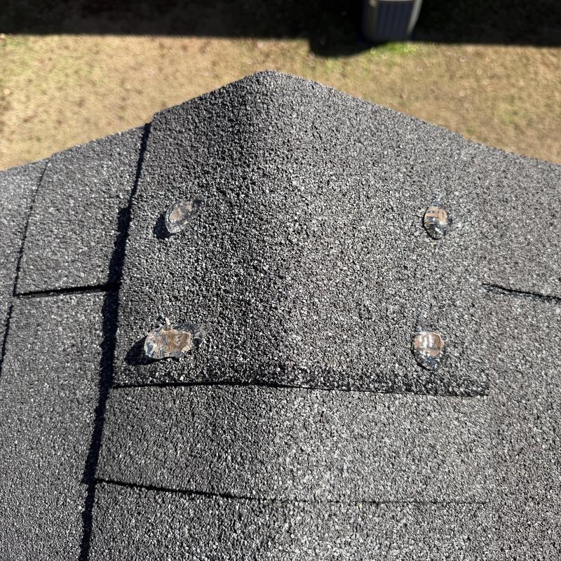 3-tab slate roof ridge with sealed exposed nails