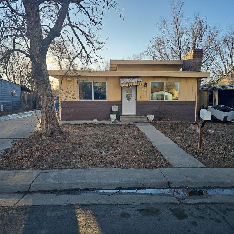 Flat roof with multiple seams needing replacement or coating Flat roof with multiple seams needing replacement or coating