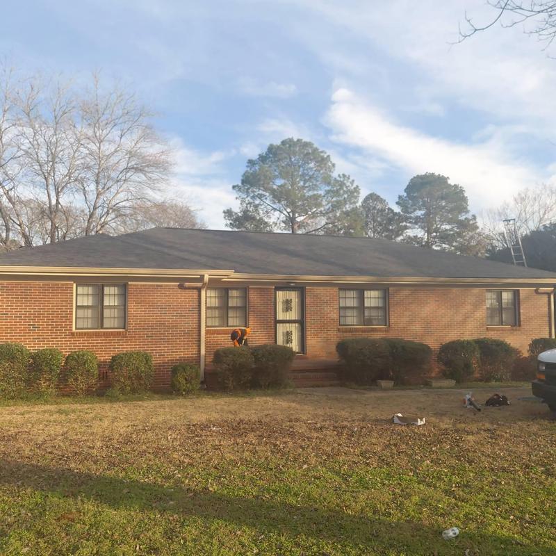 Owen's Corning Oakridge roof shingles in estate grey Owen's Corning Oakridge roof shingles in estate grey