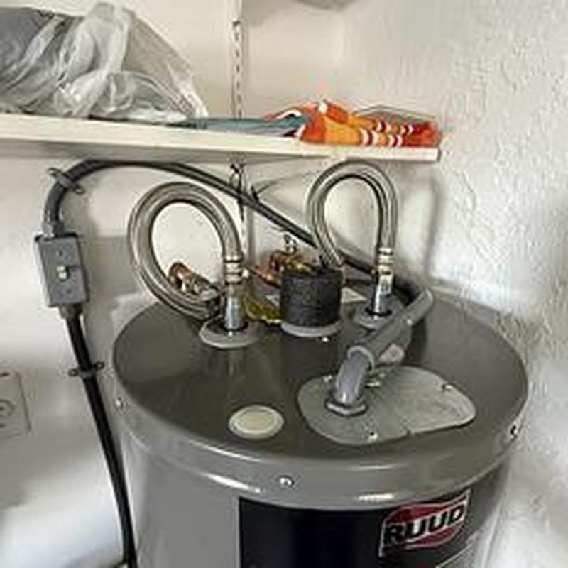 Ruud 40 gallon water heater with new valves