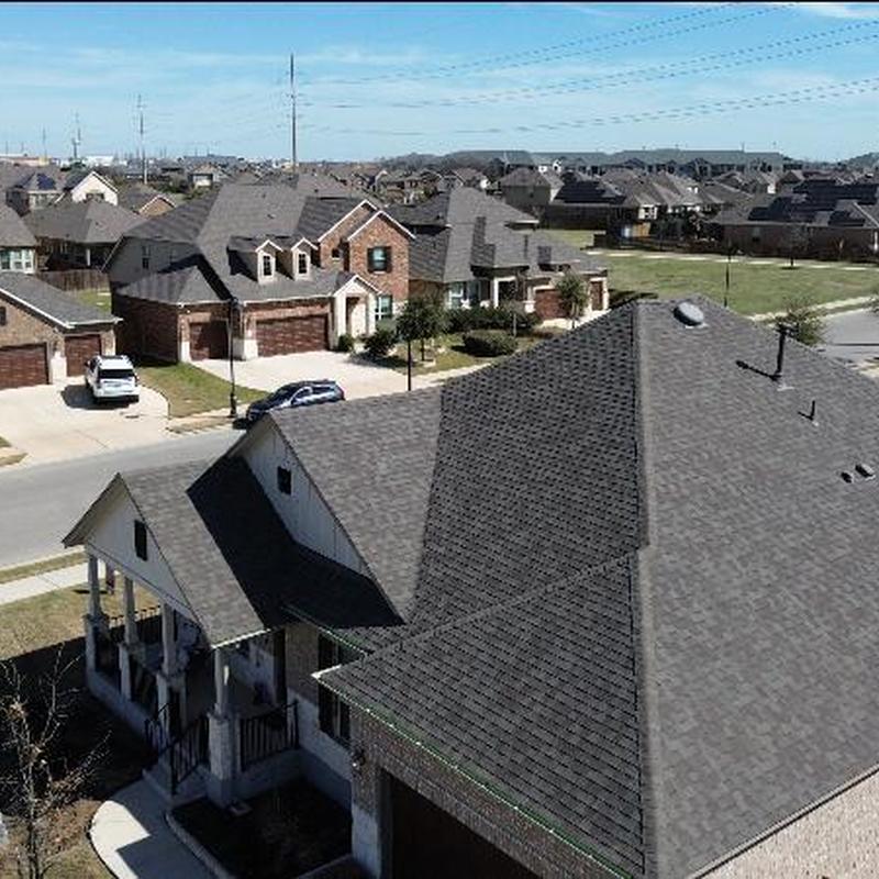 CertainTeed Landmark shingles on residential roof in Hutto