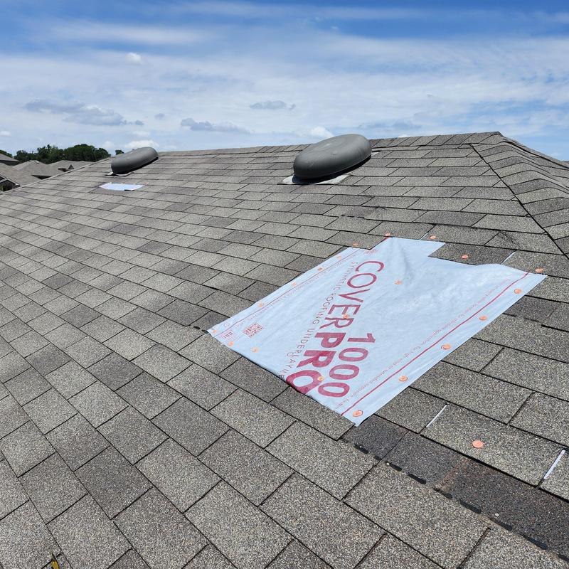 Six-meter shingles weather-gray installed with sealing