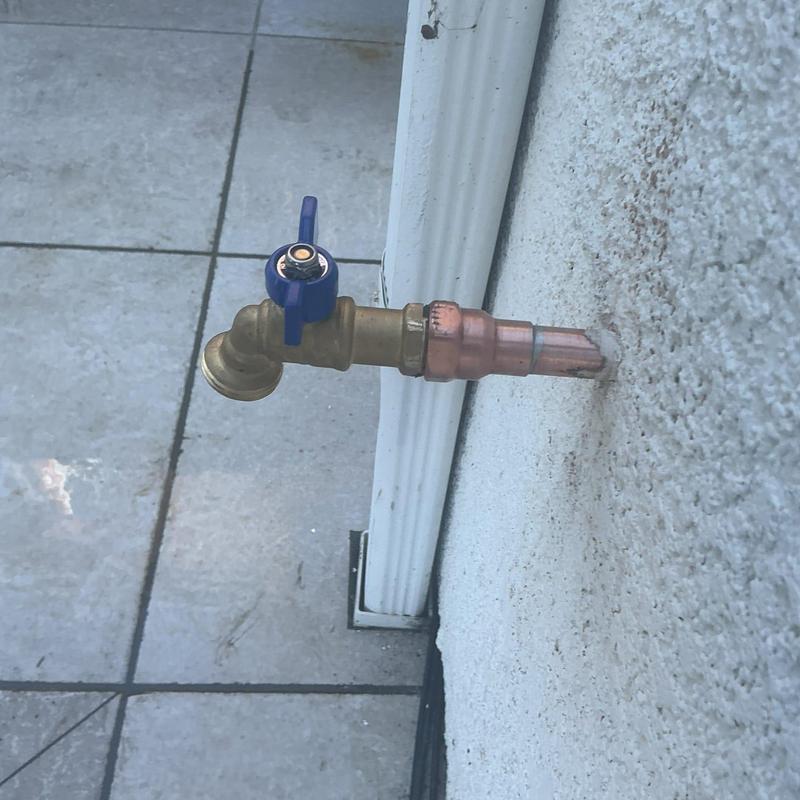 Male threaded quarter-turn hose bib installation on wall