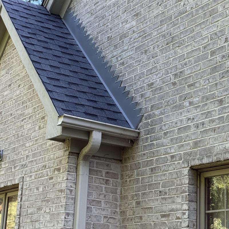 Atlas Pinnacle asphalt roof with gutters and guards